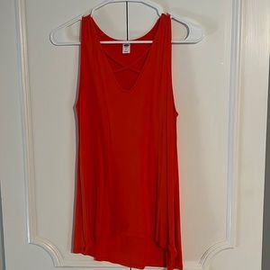 Tank top size small
